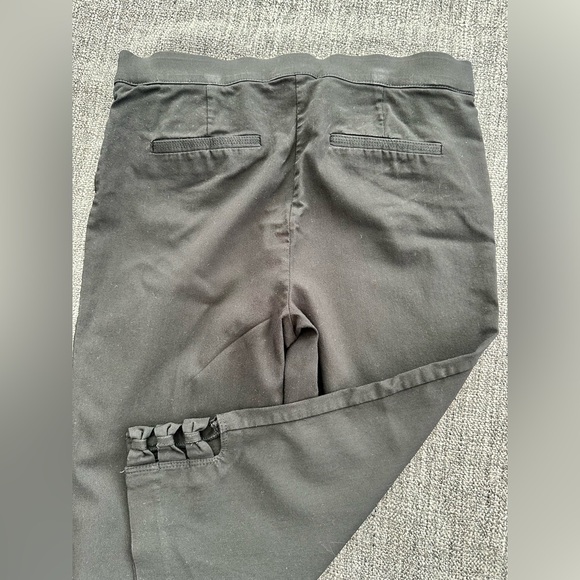 Black Stretch Capri Pants - Picture 2 of 4